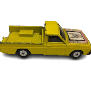 CAMIONETA MAZDA AMARRILLA